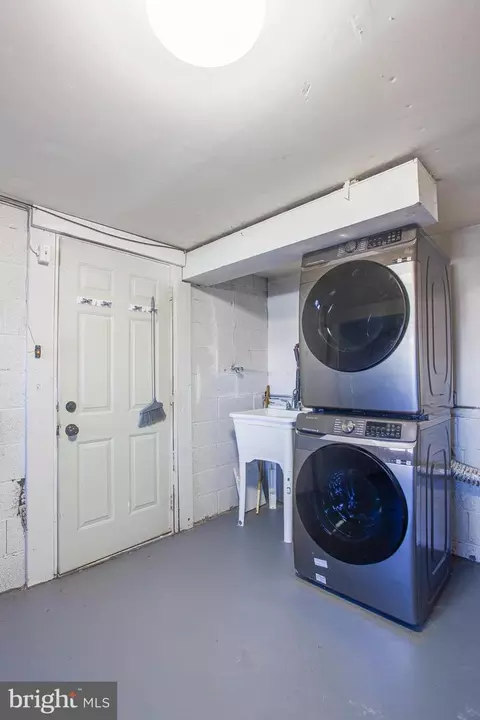 2219 E Helms Mnr, Ogden, PA 19061 photo 25