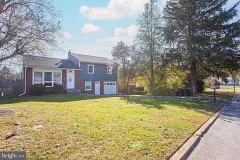 2219 E Helms Mnr, Ogden, PA 19061 photo 32