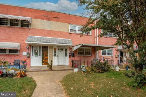 2044 Valley View Dr, Folcroft, PA 19032