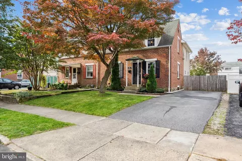 715 Colwell Rd, Swarthmore, PA 19081