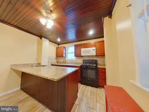 7250 Calvin Rd, Upper Darby, PA 19082 photo 12