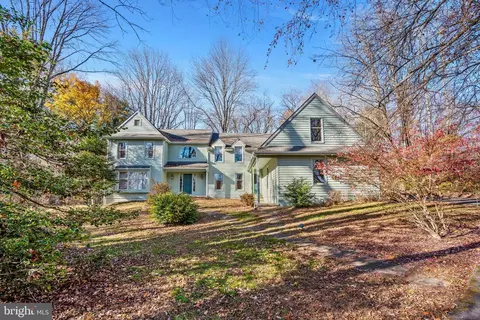 1112 Paxon Hollow Rd, Media, PA 19063