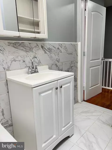 512 Glendale Rd, Upper Darby, PA 19082 photo 21