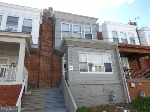618 Larne Pl, Darby, PA 19023