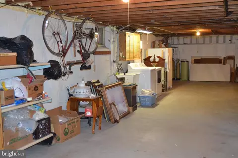 2185 Locust St, Marcus Hook, PA 19061 photo 34