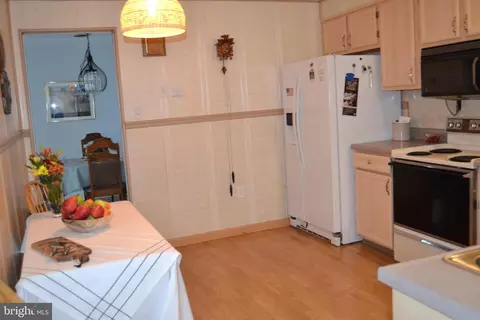 2185 Locust St, Marcus Hook, PA 19061 photo 20