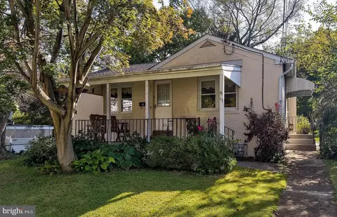 17 Cloverdale Ave, Darby, PA 19082