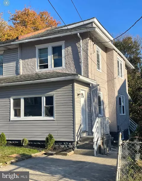 1825 Shallcross Ave, Folcroft, PA 19032