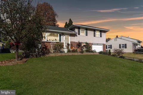 224 N Central Blvd, Broomall, PA 19008