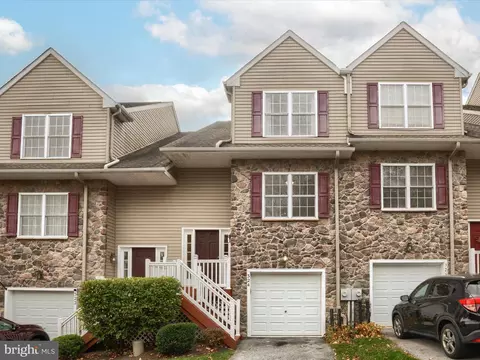 324 Burnt Church Ct, Glen Riddle, PA 19063