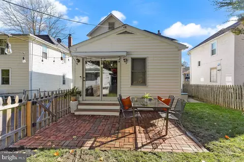 Exterior - 251 Willow Ave, Wayne, PA 19087 photo 3 of 11