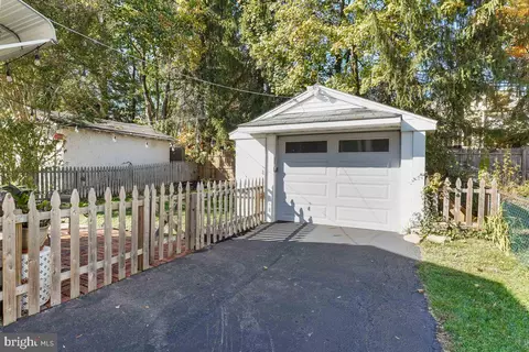 Exterior - 251 Willow Ave, Wayne, PA 19087 photo 10 of 11