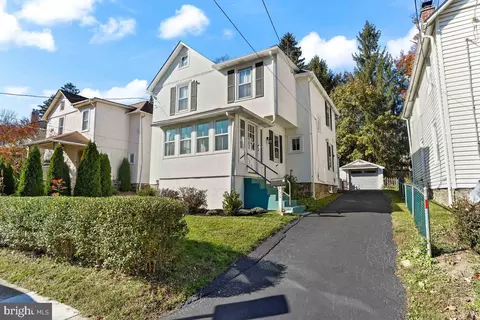 251 Willow Ave, Wayne, PA 19087