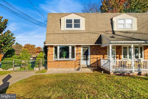 100 Wyandotte St, Essington, PA 19029