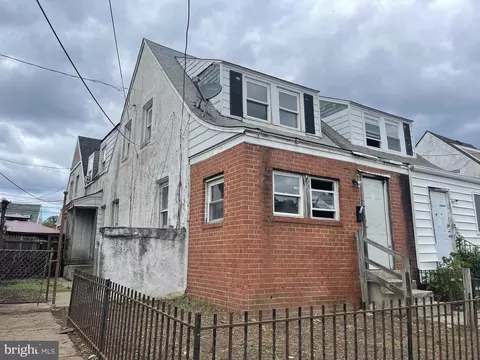 1116 Brown St, Chester, PA 19013