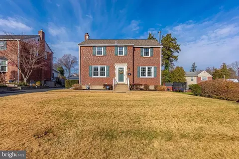 814 Sheffield Dr, Springfield, PA 19064