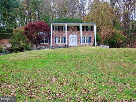218 Lindbergh Ave, Broomall, PA 19008