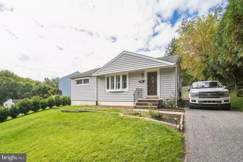 128 Northwood Rd, Newtown Square, PA 19073