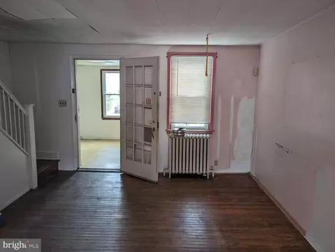 7004 Clinton Rd, Upper Darby, PA 19082 photo 5