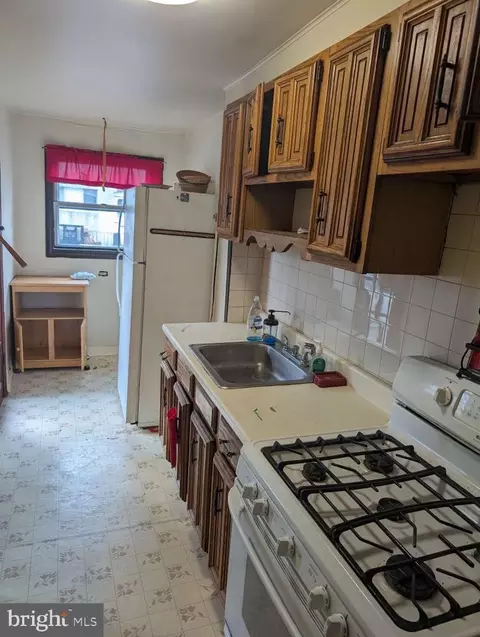 7004 Clinton Rd, Upper Darby, PA 19082 photo 8
