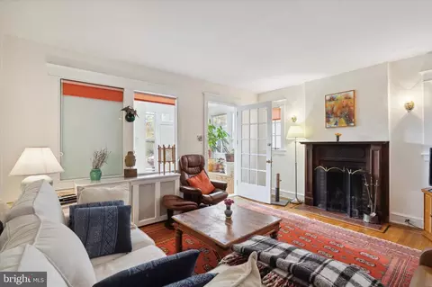 762 Beechwood Dr, Havertown, PA 19083