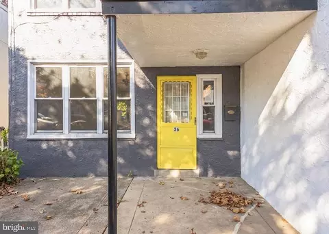 36 Wentworth Ln, Bryn Mawr, PA 19010
