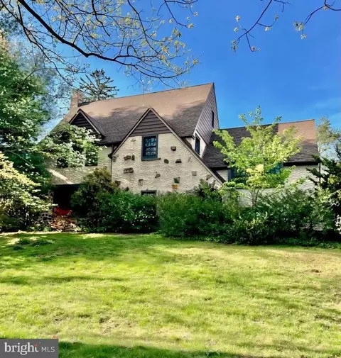 301 West Ave, Wayne, PA 19087