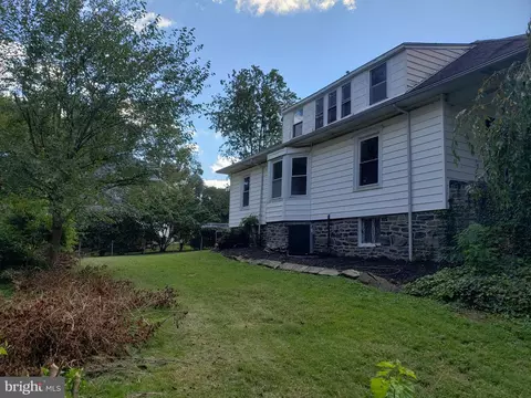 11 Cloverdale Ave, Upper Darby, PA 19082 photo 3