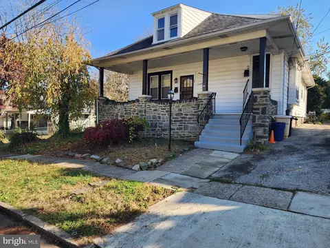 11 Cloverdale Ave, Upper Darby, PA 19082 photo 2