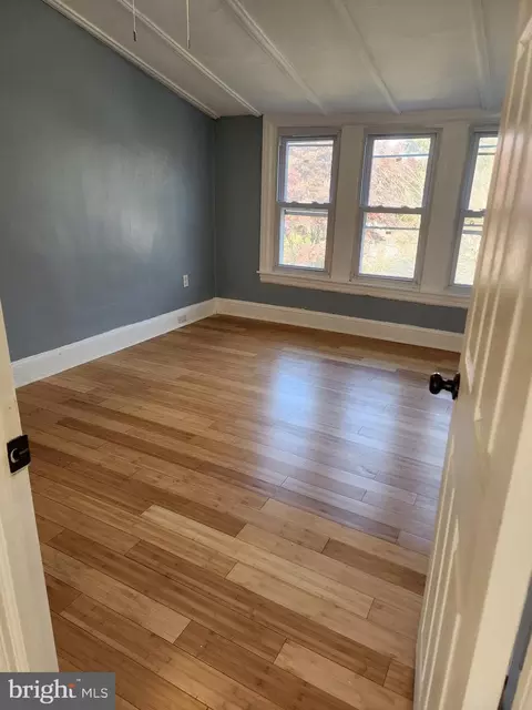 11 Cloverdale Ave, Upper Darby, PA 19082 photo 18