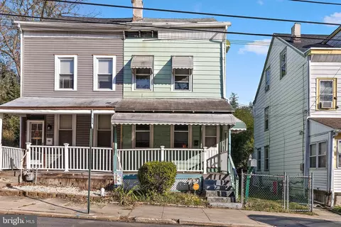 1007 Woodside Ave, Brookhaven, PA 19015