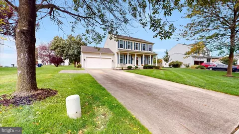 3704 Larkin Rd, Garnet Valley, PA 19060 photo 2