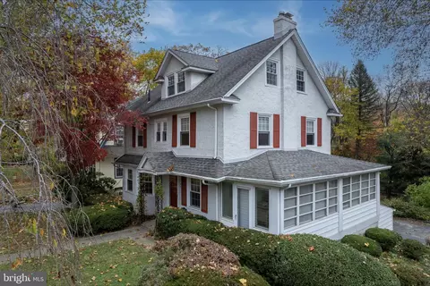 137 N Rolling Rd, Springfield, PA 19064 photo 2