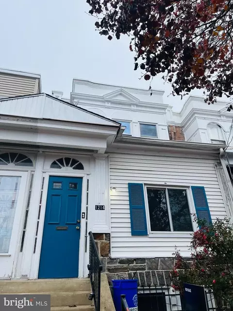 1214 E 9th St, Crum Lynne, PA 19022