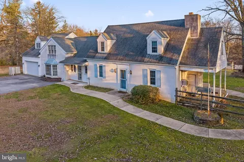 36 Skyline Dr, Glen Mills, PA 19342