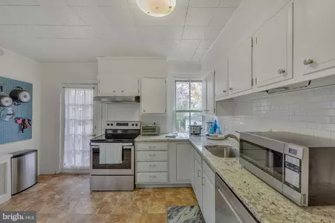 431 W Beechtree Ln, Wayne, PA 19087 photo 25