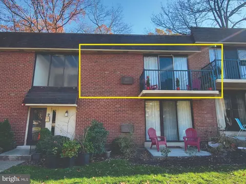 100 E Glenolden Ave #E19, Glenolden, PA 19036