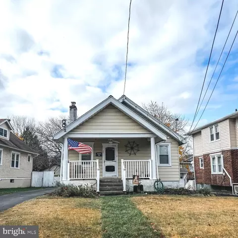 20 E Chelton Rd, Brookhaven, PA 19015