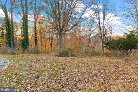 314 Oak Hill Ln, Newtown Square, PA 19073