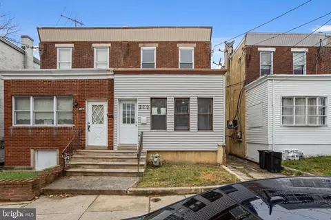 212 S 5th St, Darby, PA 19023