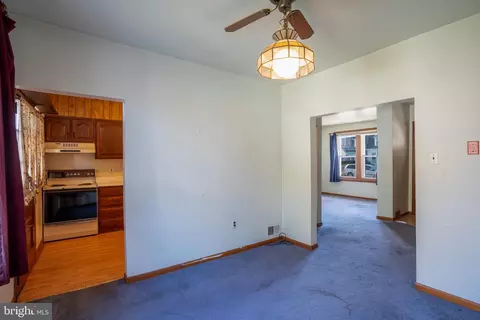 18 Maple St, Marcus Hook, PA 19061 photo 12