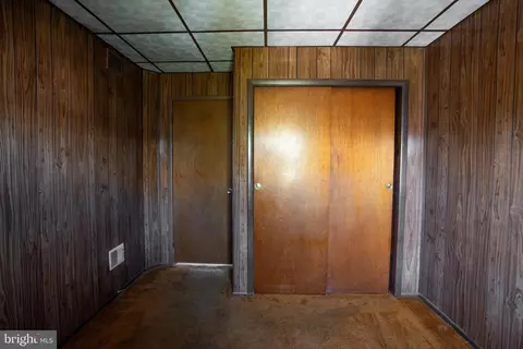 18 Maple St, Marcus Hook, PA 19061 photo 15