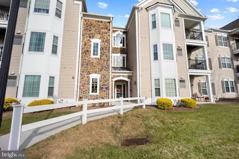 1104 Creekside Dr, Brookhaven, PA 19015