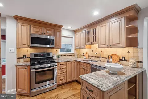 390 Grange Rd, Wayne, PA 19087 photo 12