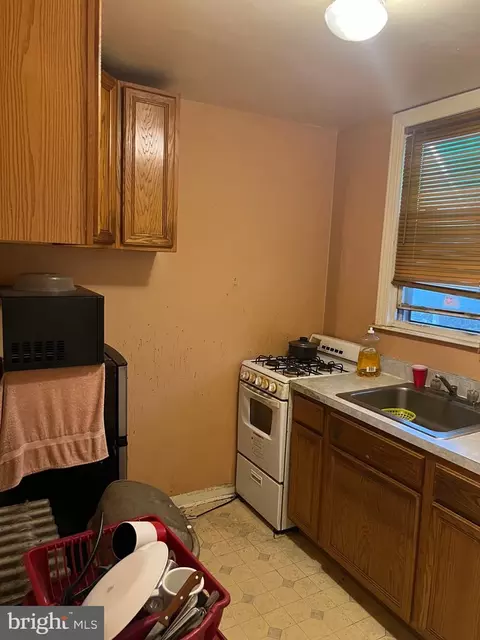 444 Timberlake Rd, Upper Darby, PA 19082 photo 6