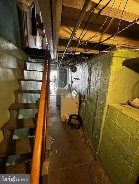 208 Wright Ave, Darby, PA 19023 photo 8