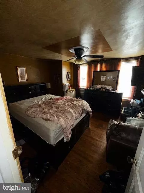 208 Wright Ave, Darby, PA 19023 photo 4