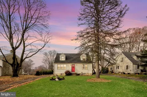 224 Meetinghouse Rd, Aston, PA 19014