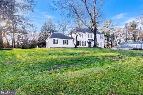 715 Westover Rd, Newtown Square, PA 19073