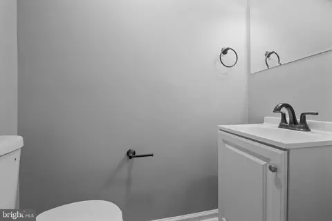 1142 Green St, Marcus Hook, PA 19061 photo 20